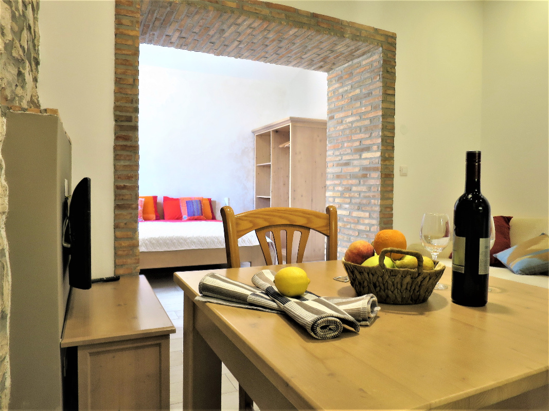 aura old town apartments