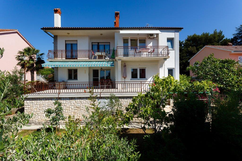 Apartment (3+0) Kornić, Krk, Croatia