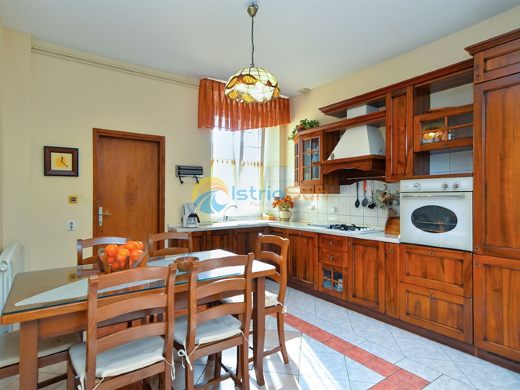 Apartment (4+2) Monte Zaro, Pula, Kroatien